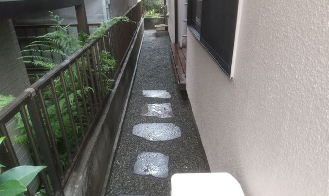 お庭の砂利敷